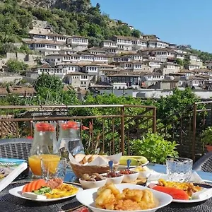 Maison d'hôtes Meroli - Unesco Quarter, Berat