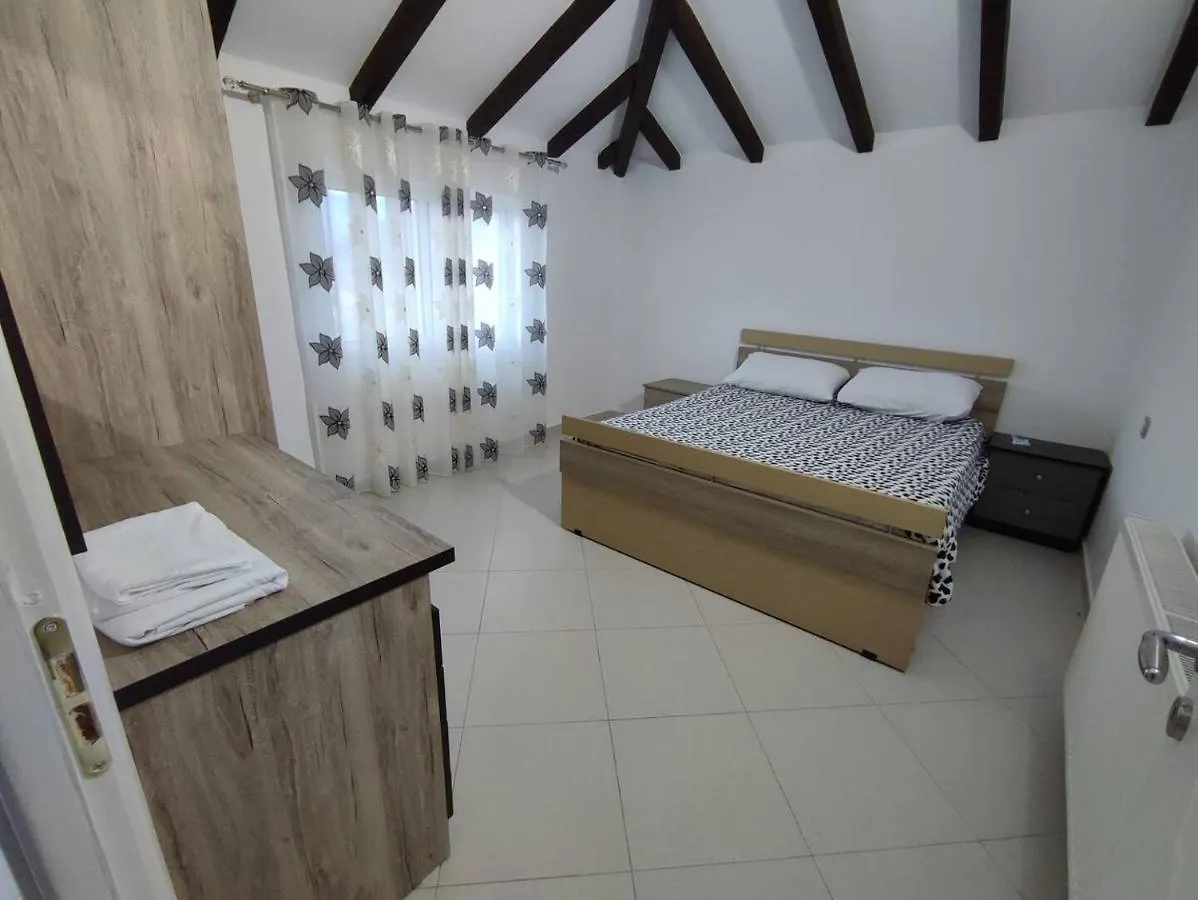 Guest House Ilir Berat 0*,